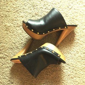 Xhilaration Black & Tan peep-toe heels, 6.5